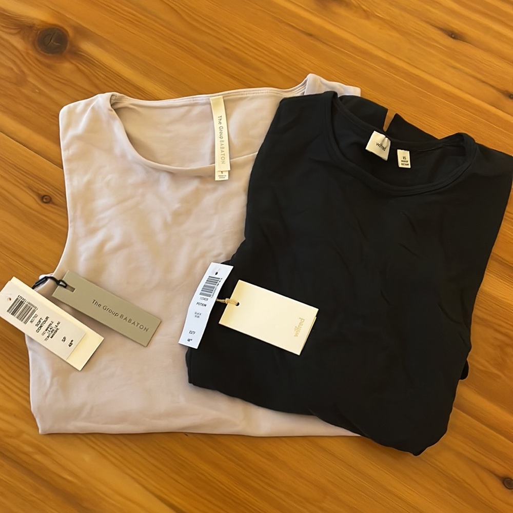 Aritzia lot. Two shirts